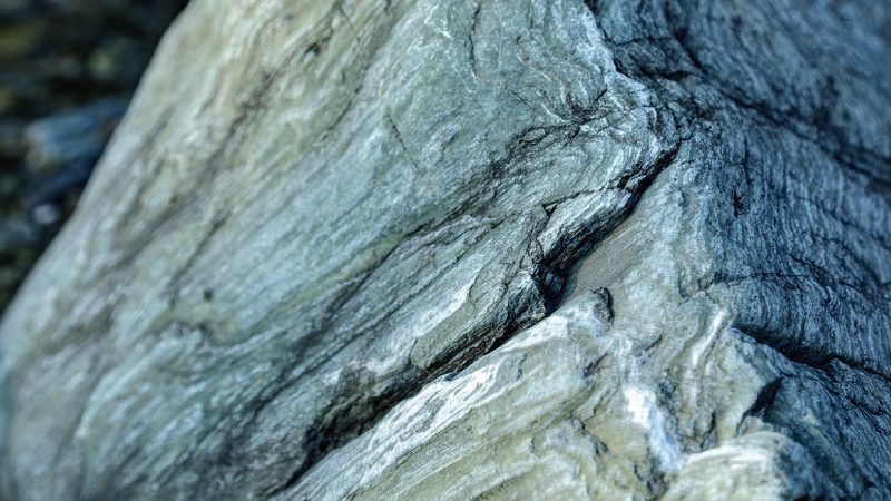 カートピア 三波川の変成帯を構成する緑色片岩 | SUBARU