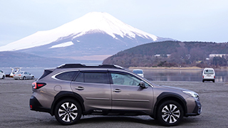 カートピア 富士山をバックに撮影したアウトバックの写真とアウトバックのミニカー | SUBARU